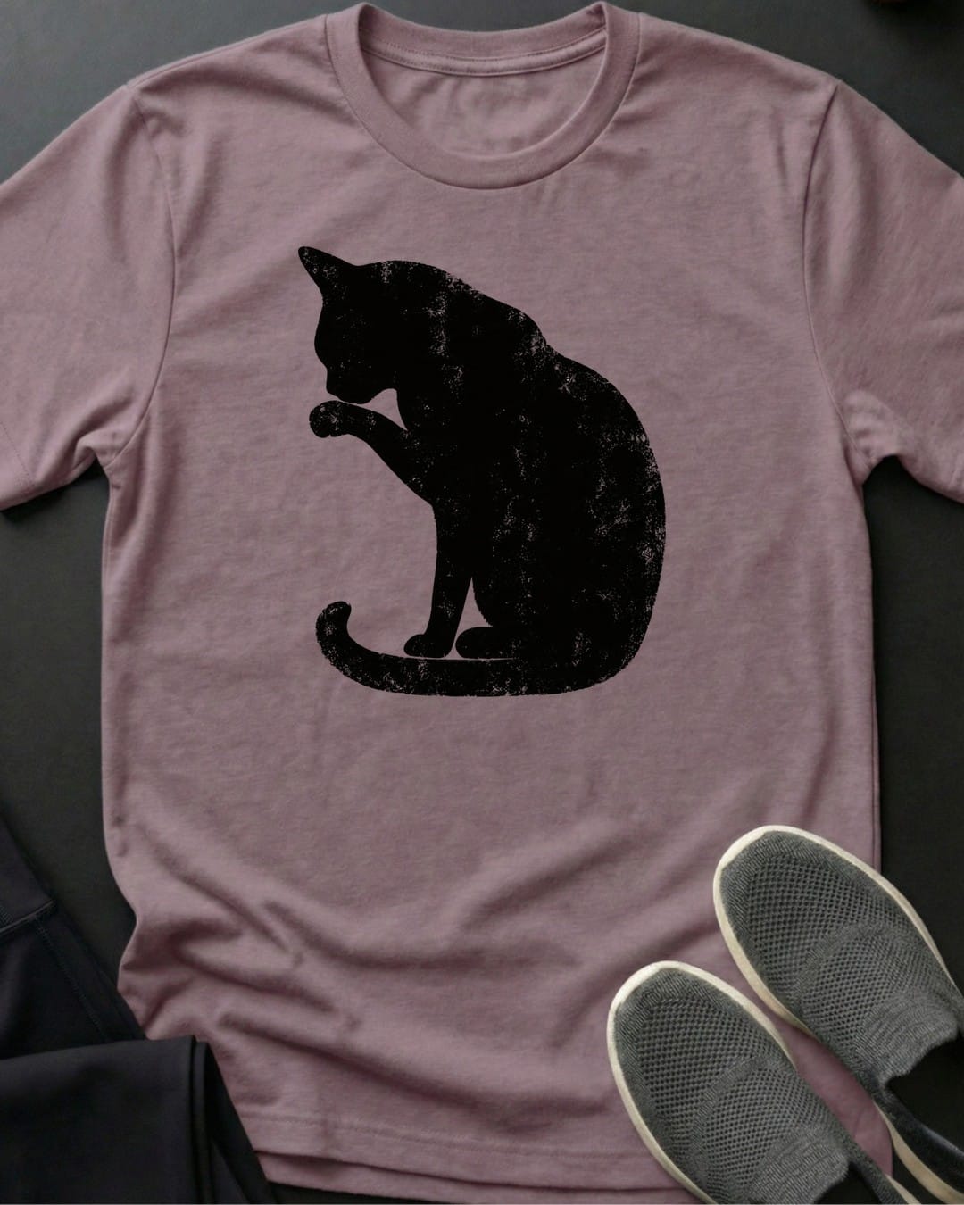 Grooming Cat Tee in Paragon
