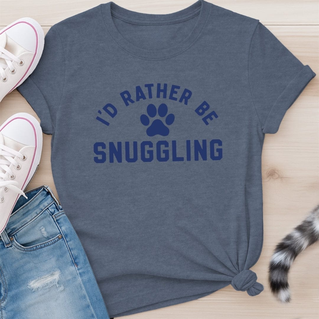 SNUGGLING T-SHIRT