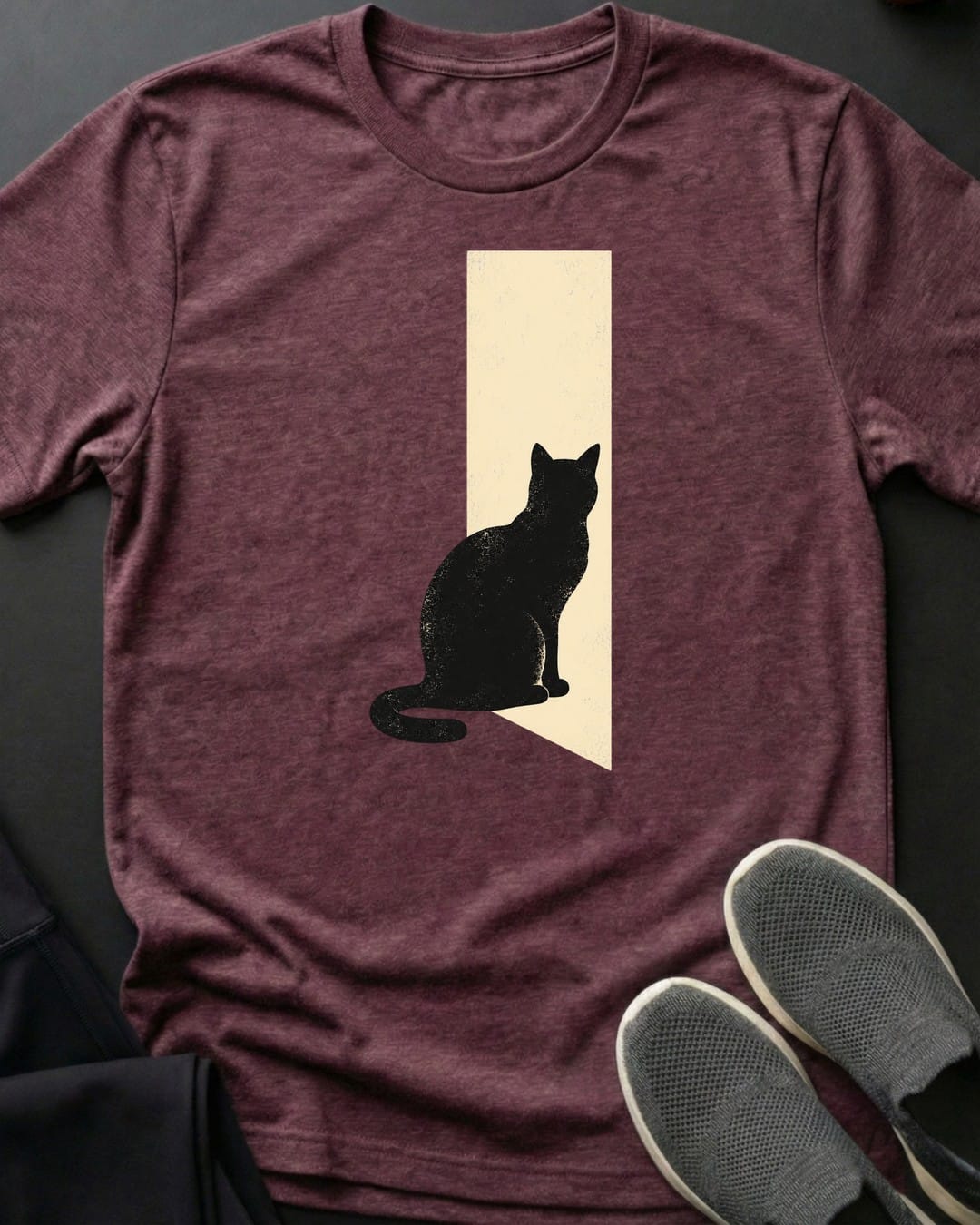 Doorway Cat Tee in Heather Maroon