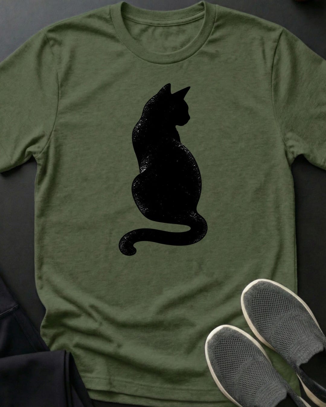 Sitting Cat Tee in Military Green