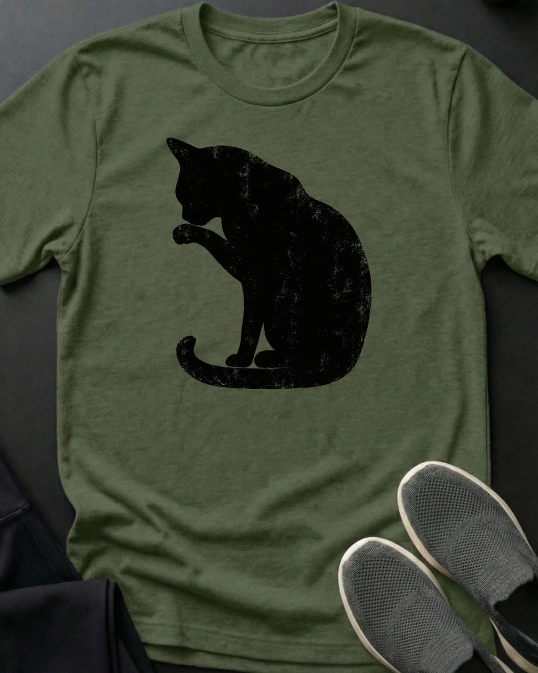 Grooming Cat Tee in Military Green