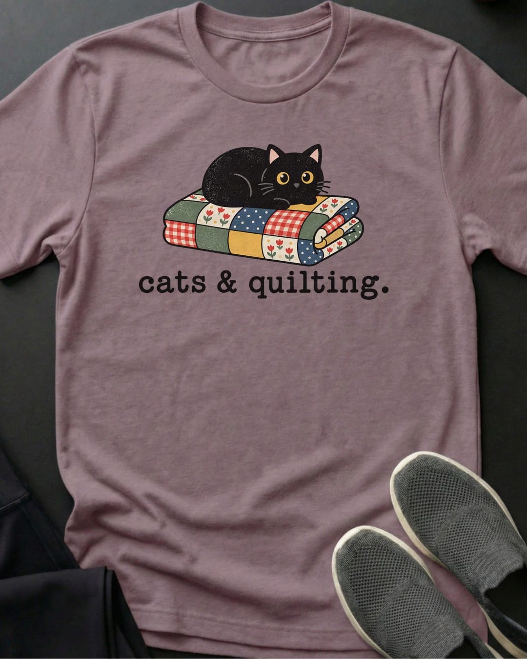 Cats & Quilting Tee in Paragon