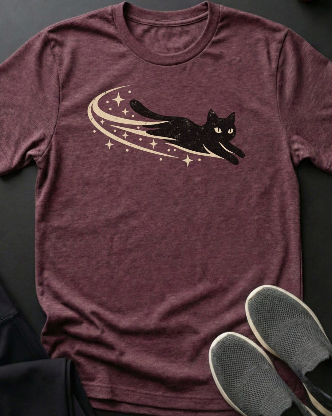 Shooting Star Cat Tee in Heather Maroon