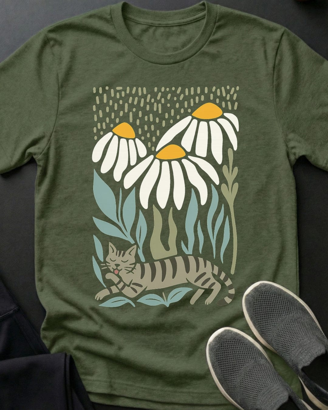 Tabby In Daisies Tee